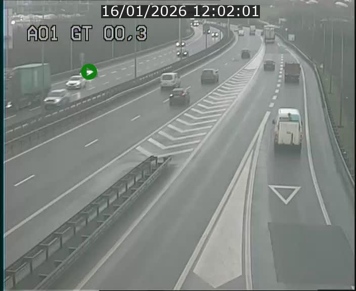 <h2>Traffic live webcam Luxembourg Croix de Gasperich - A1 direction Kirchberg - BK 0.3</h2>