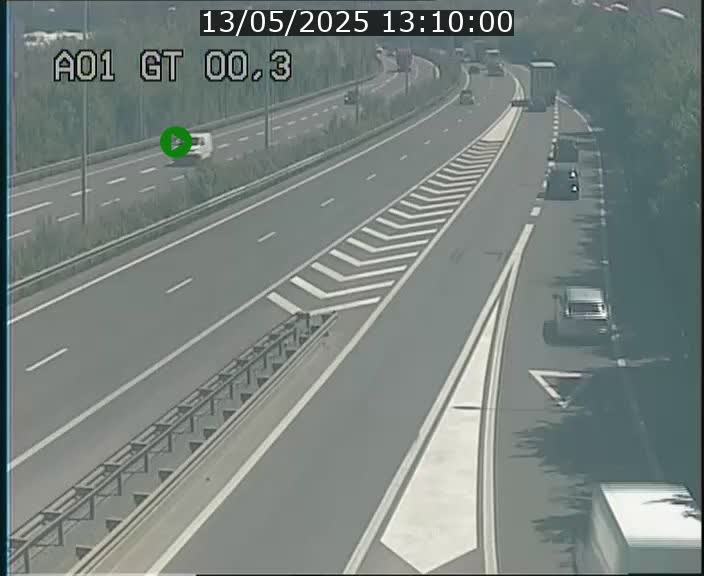 <h2>Traffic live webcam Luxembourg Croix de Gasperich - A1 direction Kirchberg - BK 0.3</h2>