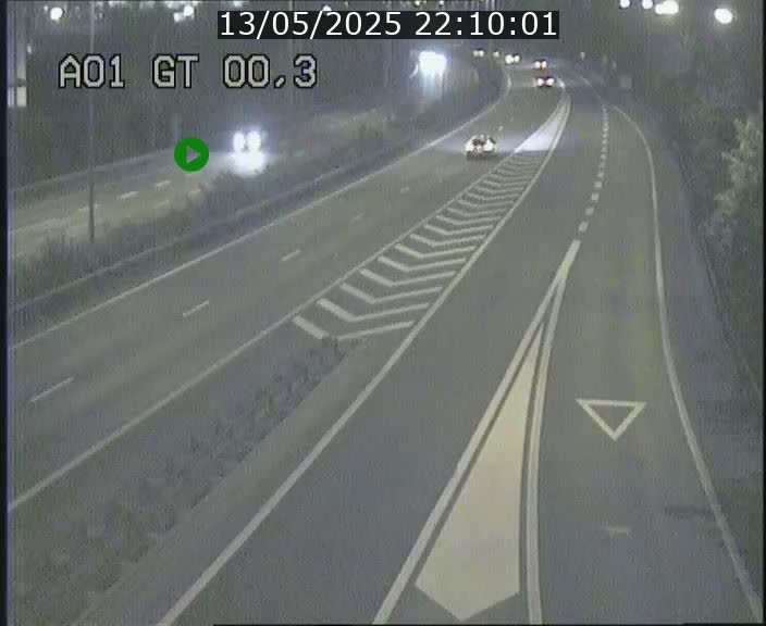 <h2>Traffic live webcam Luxembourg Croix de Gasperich - A1 direction Kirchberg - BK 0.3</h2>