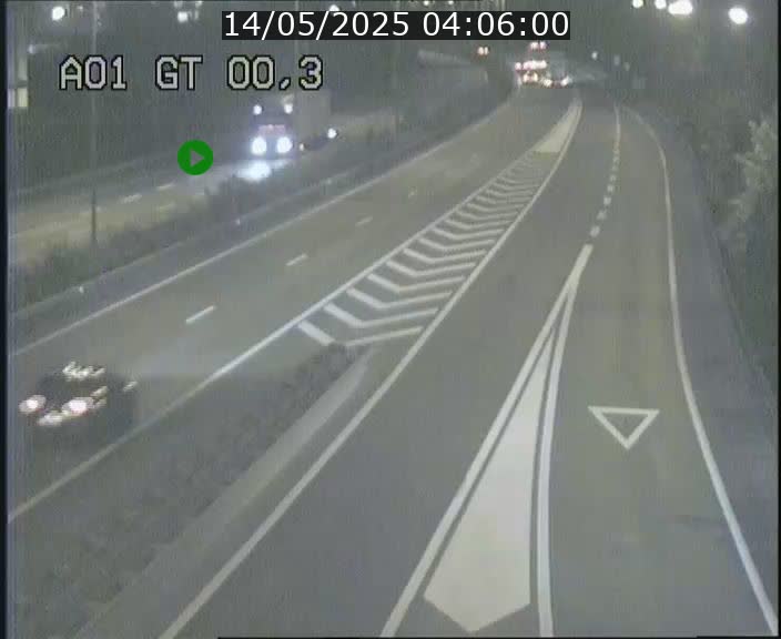 <h2>Traffic live webcam Luxembourg Croix de Gasperich - A1 direction Kirchberg - BK 0.3</h2>