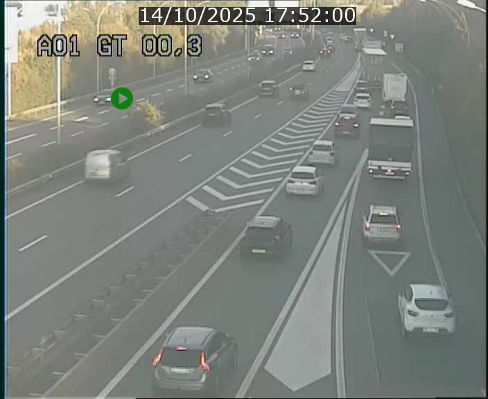 <h2>Traffic live webcam Luxembourg Croix de Gasperich - A1 direction Kirchberg - BK 0.3</h2>