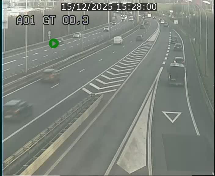 <h2>Traffic live webcam Luxembourg Croix de Gasperich - A1 direction Kirchberg - BK 0.3</h2>