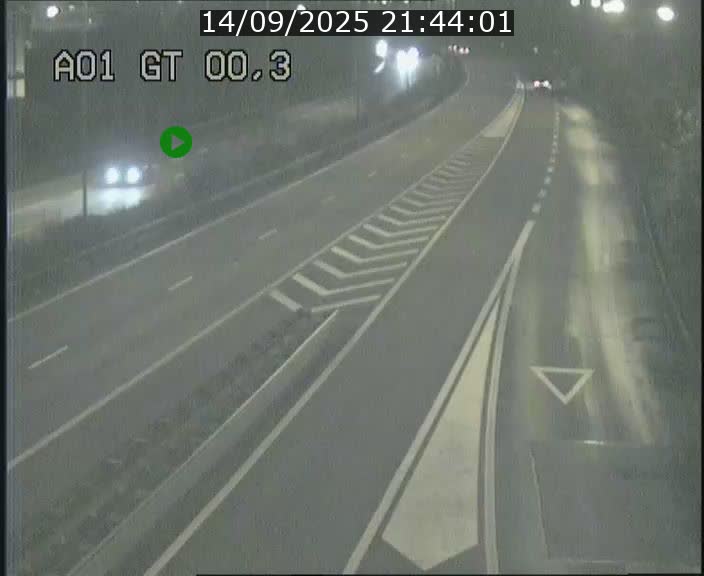 <h2>Traffic live webcam Luxembourg Croix de Gasperich - A1 direction Kirchberg - BK 0.3</h2>