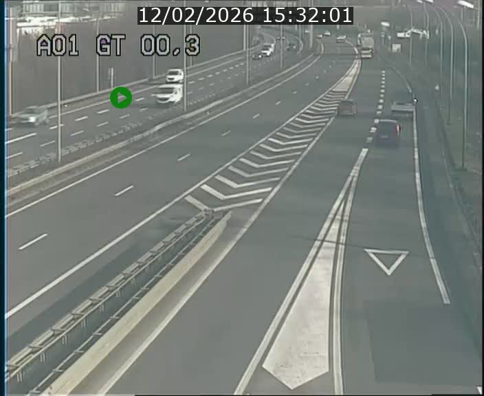 <h2>Traffic live webcam Luxembourg Croix de Gasperich - A1 direction Kirchberg - BK 0.3</h2>