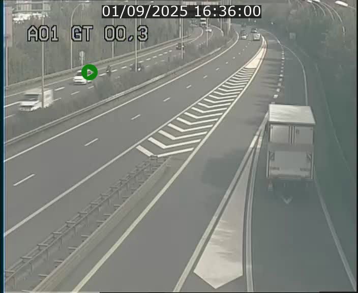 <h2>Traffic live webcam Luxembourg Croix de Gasperich - A1 direction Kirchberg - BK 0.3</h2>