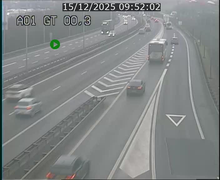 <h2>Traffic live webcam Luxembourg Croix de Gasperich - A1 direction Kirchberg - BK 0.3</h2>