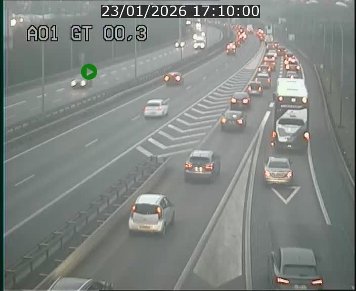 <h2>Traffic live webcam Luxembourg Croix de Gasperich - A1 direction Kirchberg - BK 0.3</h2>