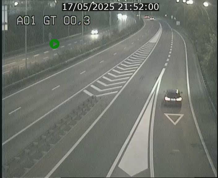 <h2>Traffic live webcam Luxembourg Croix de Gasperich - A1 direction Kirchberg - BK 0.3</h2>
