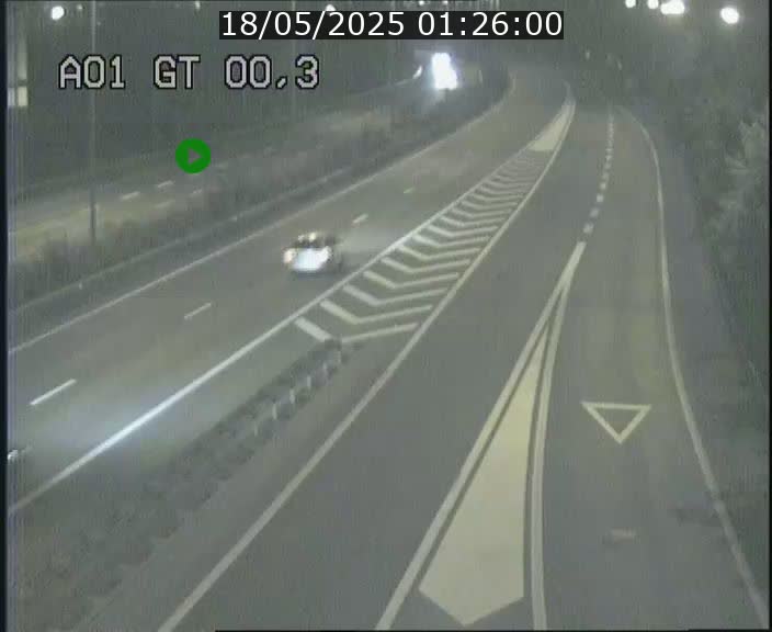 <h2>Traffic live webcam Luxembourg Croix de Gasperich - A1 direction Kirchberg - BK 0.3</h2>