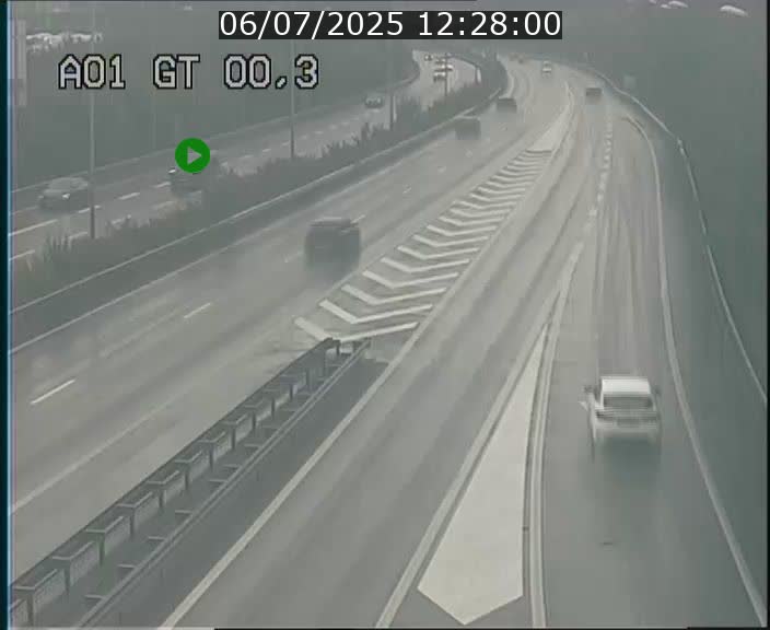 Traffic live webcam Luxembourg Croix de Gasperich - A1 direction Kirchberg - BK 0.3