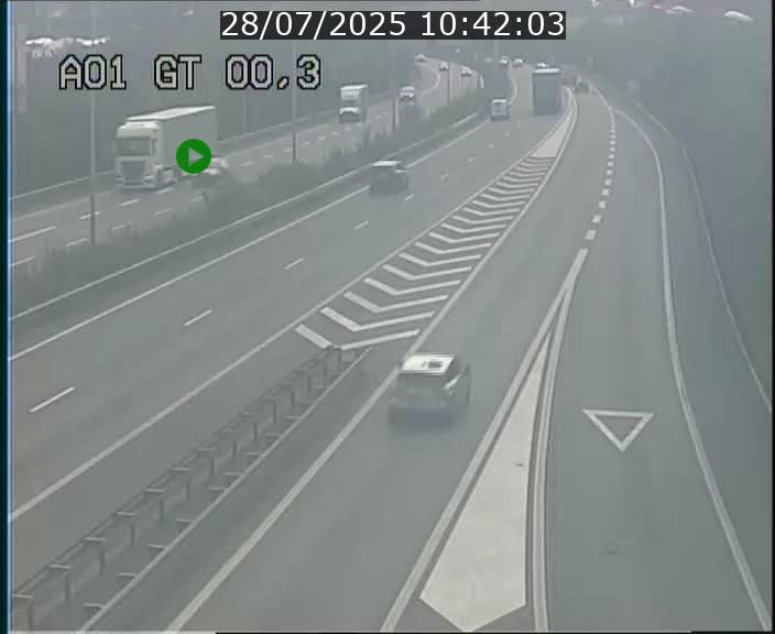 Traffic live webcam Luxembourg Croix de Gasperich - A1 direction Kirchberg - BK 0.3