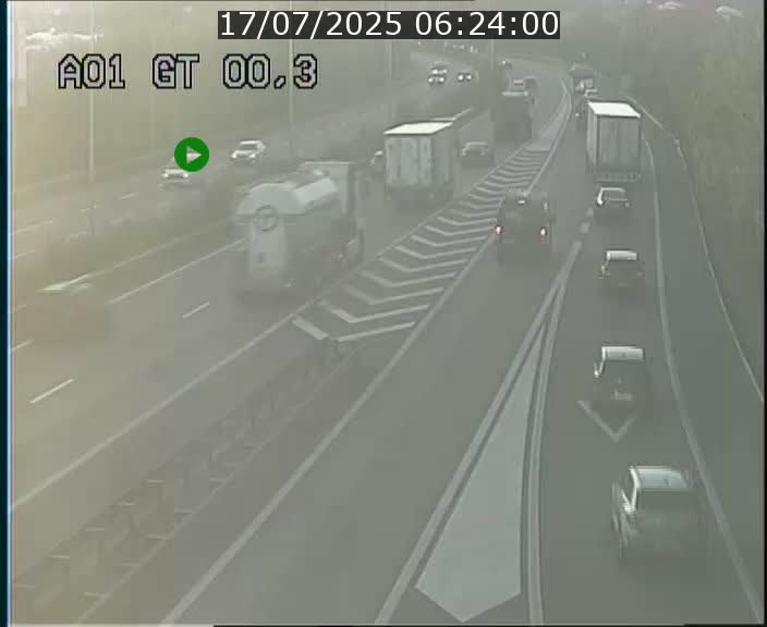 Traffic live webcam Luxembourg Croix de Gasperich - A1 direction Kirchberg - BK 0.3