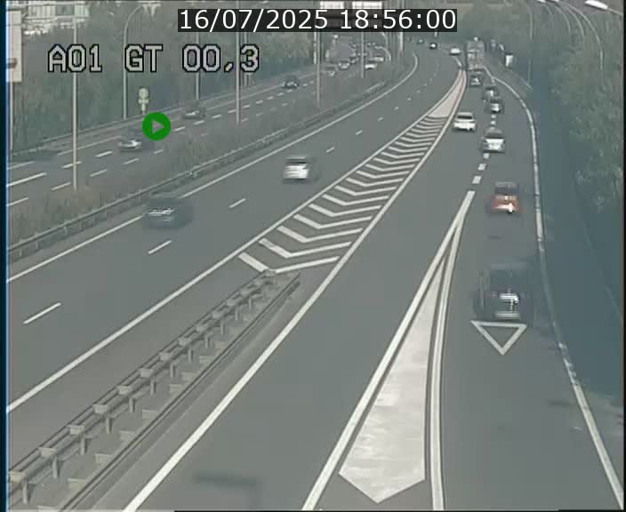 Traffic live webcam Luxembourg Croix de Gasperich - A1 direction Kirchberg - BK 0.3