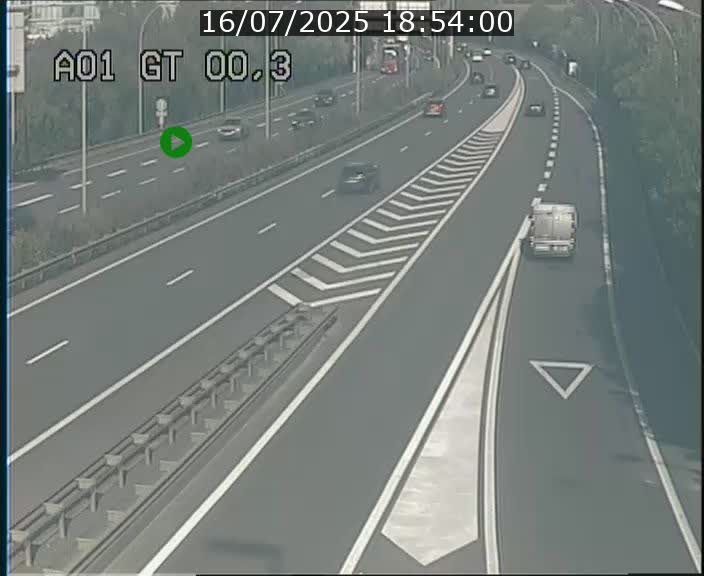 Traffic live webcam Luxembourg Croix de Gasperich - A1 direction Kirchberg - BK 0.3