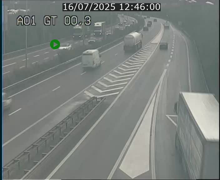 Traffic live webcam Luxembourg Croix de Gasperich - A1 direction Kirchberg - BK 0.3