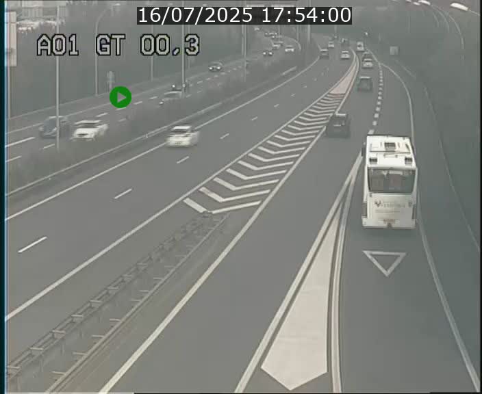 Traffic live webcam Luxembourg Croix de Gasperich - A1 direction Kirchberg - BK 0.3