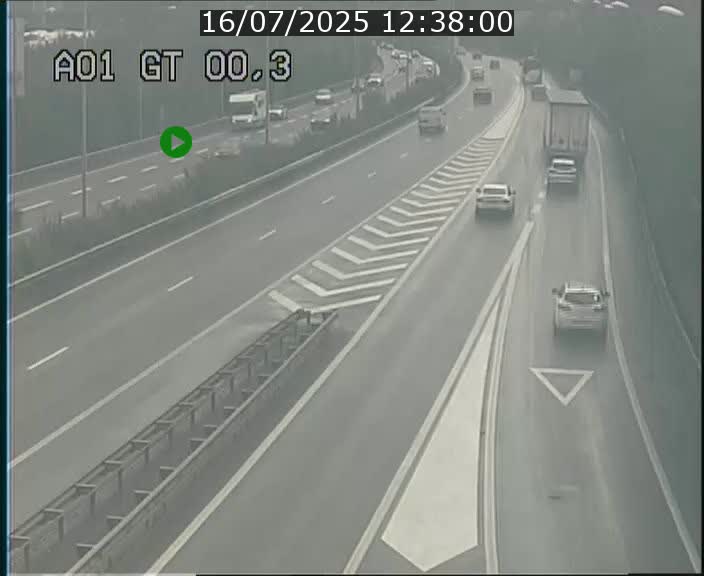 Traffic live webcam Luxembourg Croix de Gasperich - A1 direction Kirchberg - BK 0.3