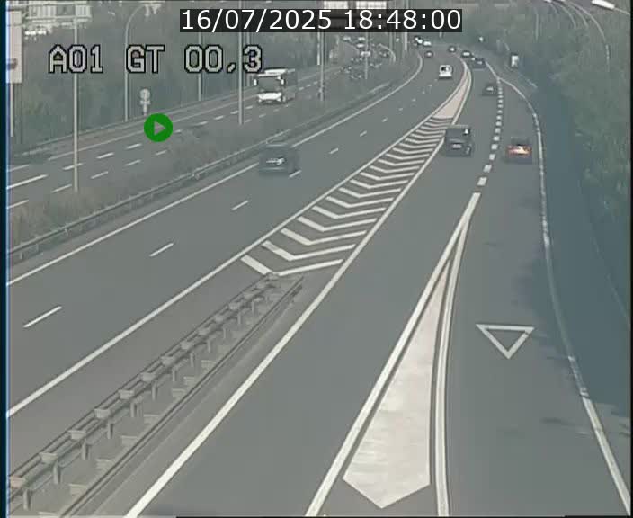 Traffic live webcam Luxembourg Croix de Gasperich - A1 direction Kirchberg - BK 0.3