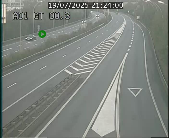 Traffic live webcam Luxembourg Croix de Gasperich - A1 direction Kirchberg - BK 0.3