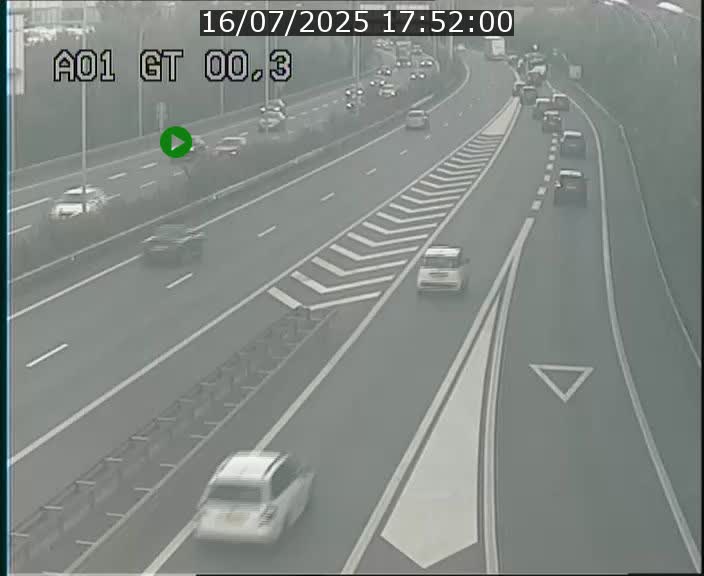 Traffic live webcam Luxembourg Croix de Gasperich - A1 direction Kirchberg - BK 0.3