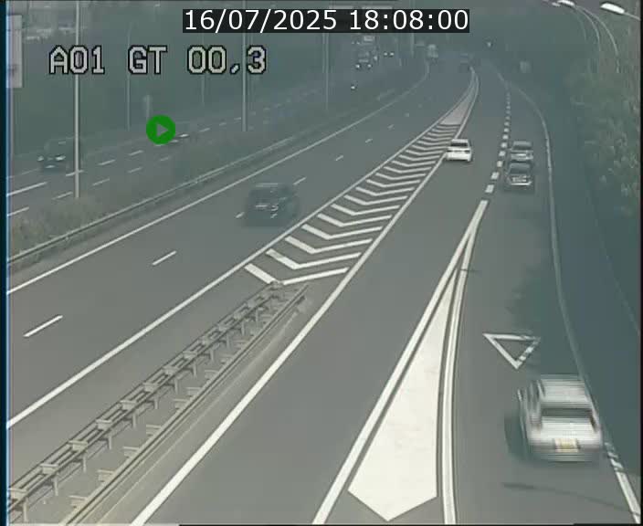 Traffic live webcam Luxembourg Croix de Gasperich - A1 direction Kirchberg - BK 0.3