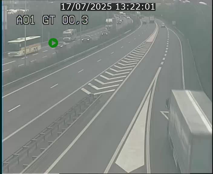 Traffic live webcam Luxembourg Croix de Gasperich - A1 direction Kirchberg - BK 0.3