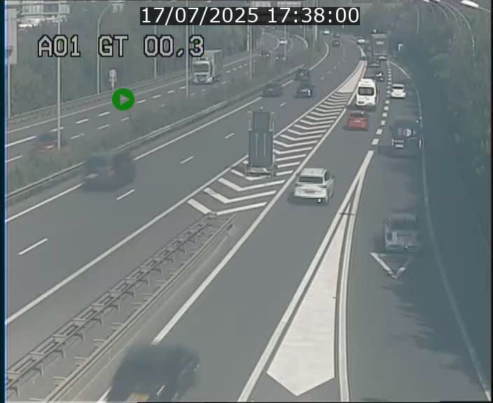 Traffic live webcam Luxembourg Croix de Gasperich - A1 direction Kirchberg - BK 0.3