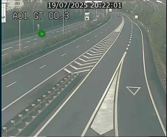 Traffic live webcam Luxembourg Croix de Gasperich - A1 direction Kirchberg - BK 0.3