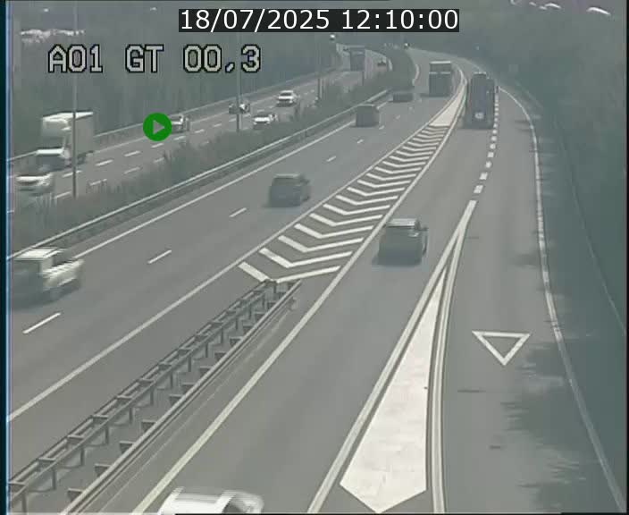 Traffic live webcam Luxembourg Croix de Gasperich - A1 direction Kirchberg - BK 0.3