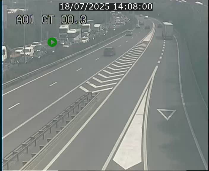 Traffic live webcam Luxembourg Croix de Gasperich - A1 direction Kirchberg - BK 0.3
