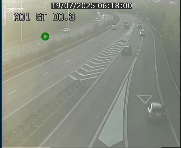 Traffic live webcam Luxembourg Croix de Gasperich - A1 direction Kirchberg - BK 0.3