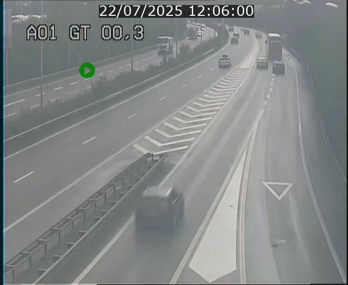 Traffic live webcam Luxembourg Croix de Gasperich - A1 direction Kirchberg - BK 0.3
