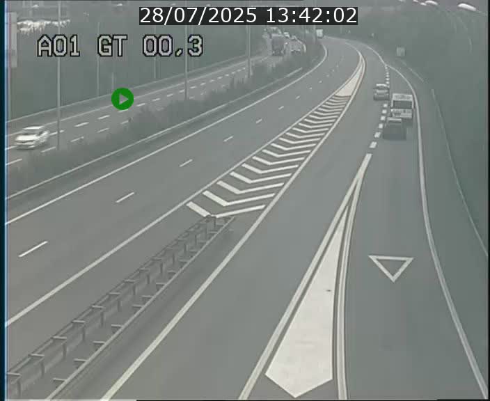 Traffic live webcam Luxembourg Croix de Gasperich - A1 direction Kirchberg - BK 0.3