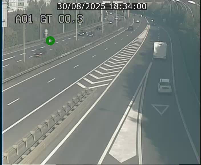 Traffic live webcam Luxembourg Croix de Gasperich - A1 direction Kirchberg - BK 0.3