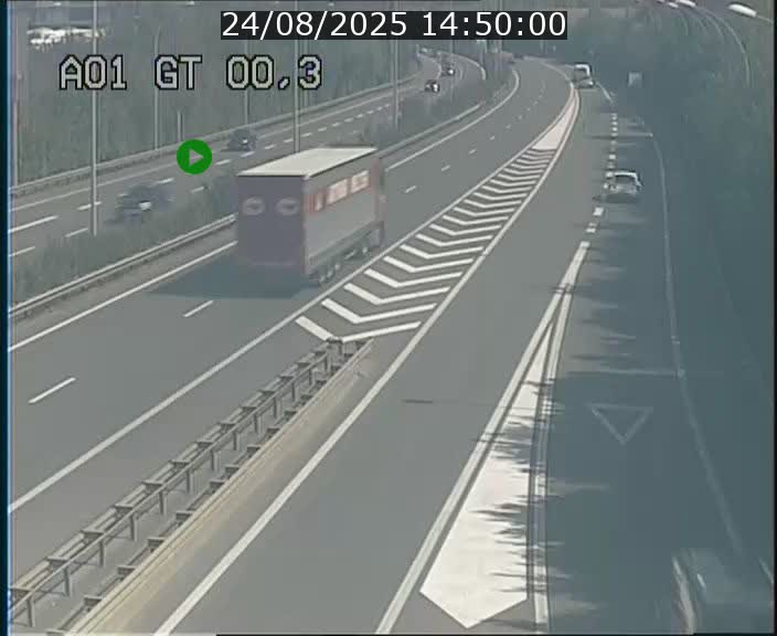 Traffic live webcam Luxembourg Croix de Gasperich - A1 direction Kirchberg - BK 0.3