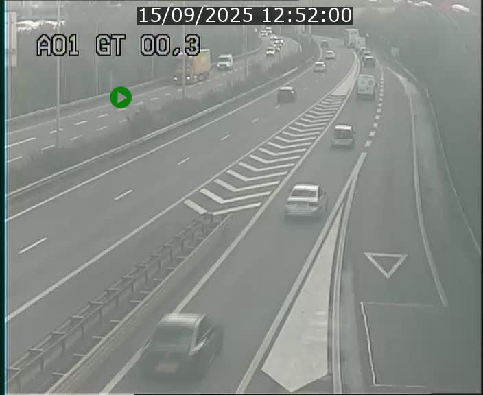 Traffic live webcam Luxembourg Croix de Gasperich - A1 direction Kirchberg - BK 0.3