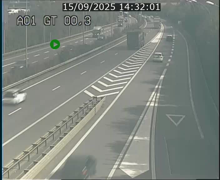 Traffic live webcam Luxembourg Croix de Gasperich - A1 direction Kirchberg - BK 0.3