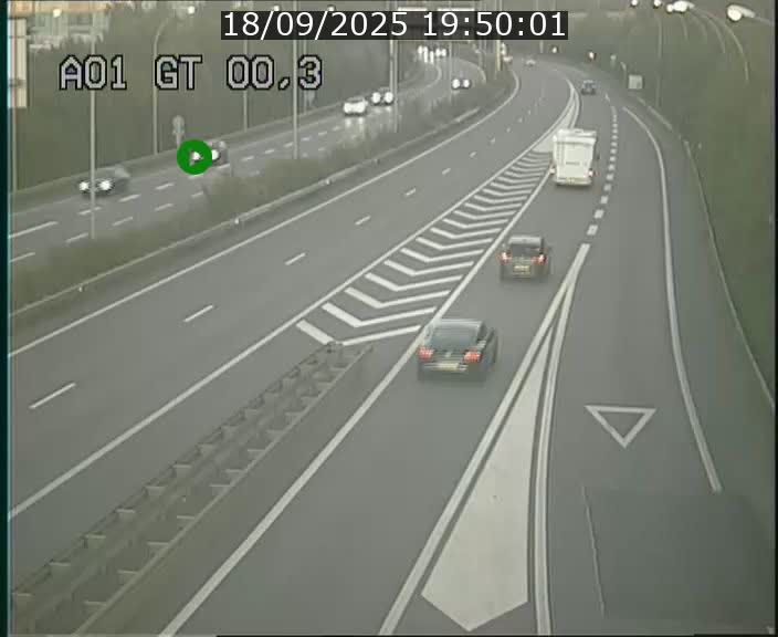 Traffic live webcam Luxembourg Croix de Gasperich - A1 direction Kirchberg - BK 0.3