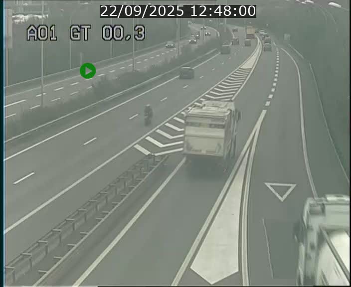 Traffic live webcam Luxembourg Croix de Gasperich - A1 direction Kirchberg - BK 0.3