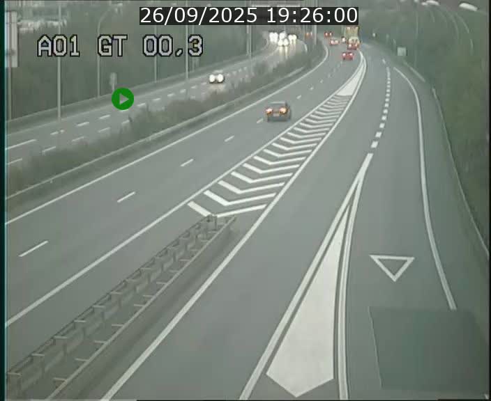 Traffic live webcam Luxembourg Croix de Gasperich - A1 direction Kirchberg - BK 0.3