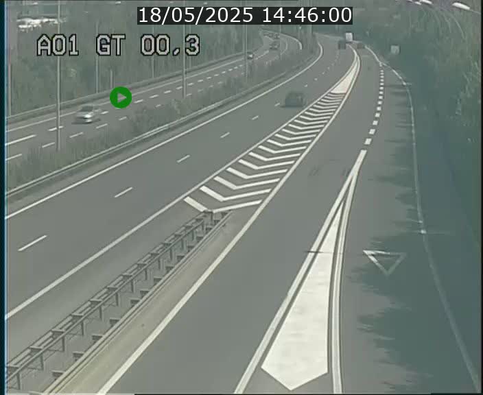 <h2>Traffic live webcam Luxembourg Croix de Gasperich - A1 direction Kirchberg - BK 0.3</h2>