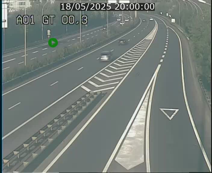 <h2>Traffic live webcam Luxembourg Croix de Gasperich - A1 direction Kirchberg - BK 0.3</h2>