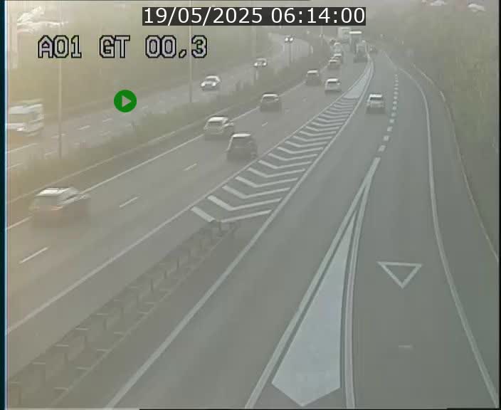 <h2>Traffic live webcam Luxembourg Croix de Gasperich - A1 direction Kirchberg - BK 0.3</h2>