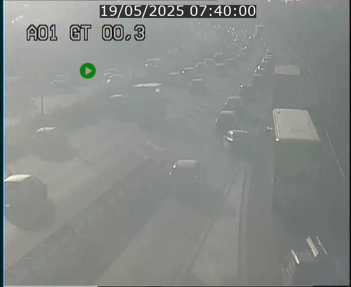 <h2>Traffic live webcam Luxembourg Croix de Gasperich - A1 direction Kirchberg - BK 0.3</h2>