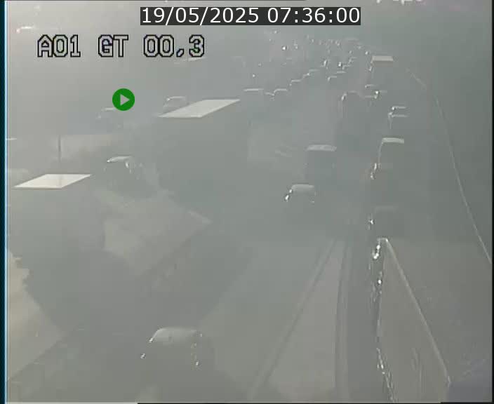 <h2>Traffic live webcam Luxembourg Croix de Gasperich - A1 direction Kirchberg - BK 0.3</h2>