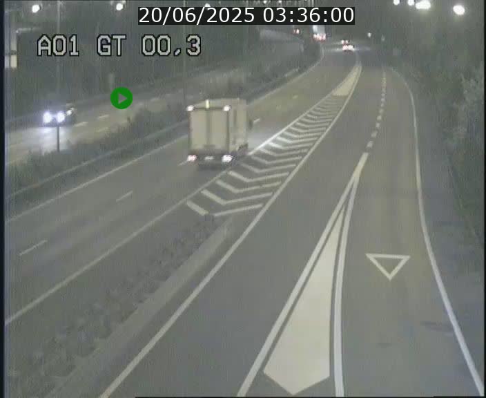 <h2>Traffic live webcam Luxembourg Croix de Gasperich - A1 direction Kirchberg - BK 0.3</h2>