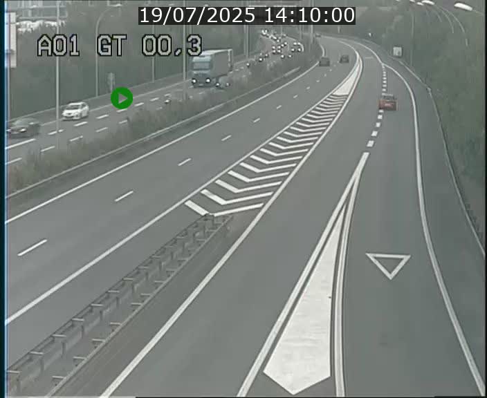 <h2>Traffic live webcam Luxembourg Croix de Gasperich - A1 direction Kirchberg - BK 0.3</h2>