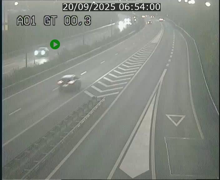 <h2>Traffic live webcam Luxembourg Croix de Gasperich - A1 direction Kirchberg - BK 0.3</h2>
