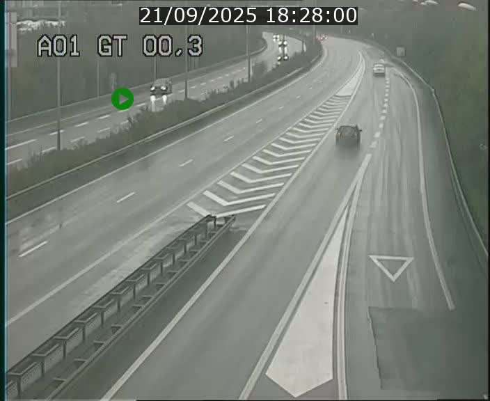 <h2>Traffic live webcam Luxembourg Croix de Gasperich - A1 direction Kirchberg - BK 0.3</h2>