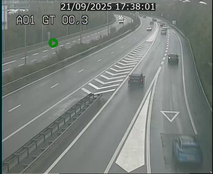 <h2>Traffic live webcam Luxembourg Croix de Gasperich - A1 direction Kirchberg - BK 0.3</h2>